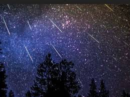 Fotografija utrinkov na nočnem nebu